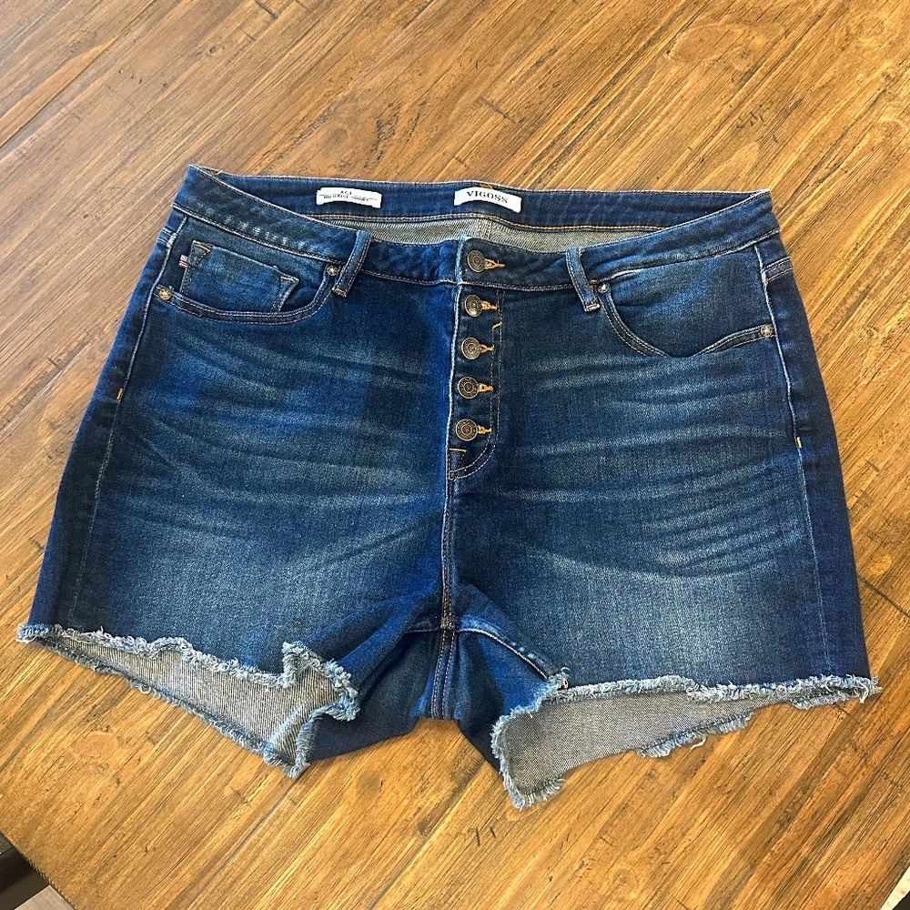 VIGOSS Ace High Rise Button Front Short